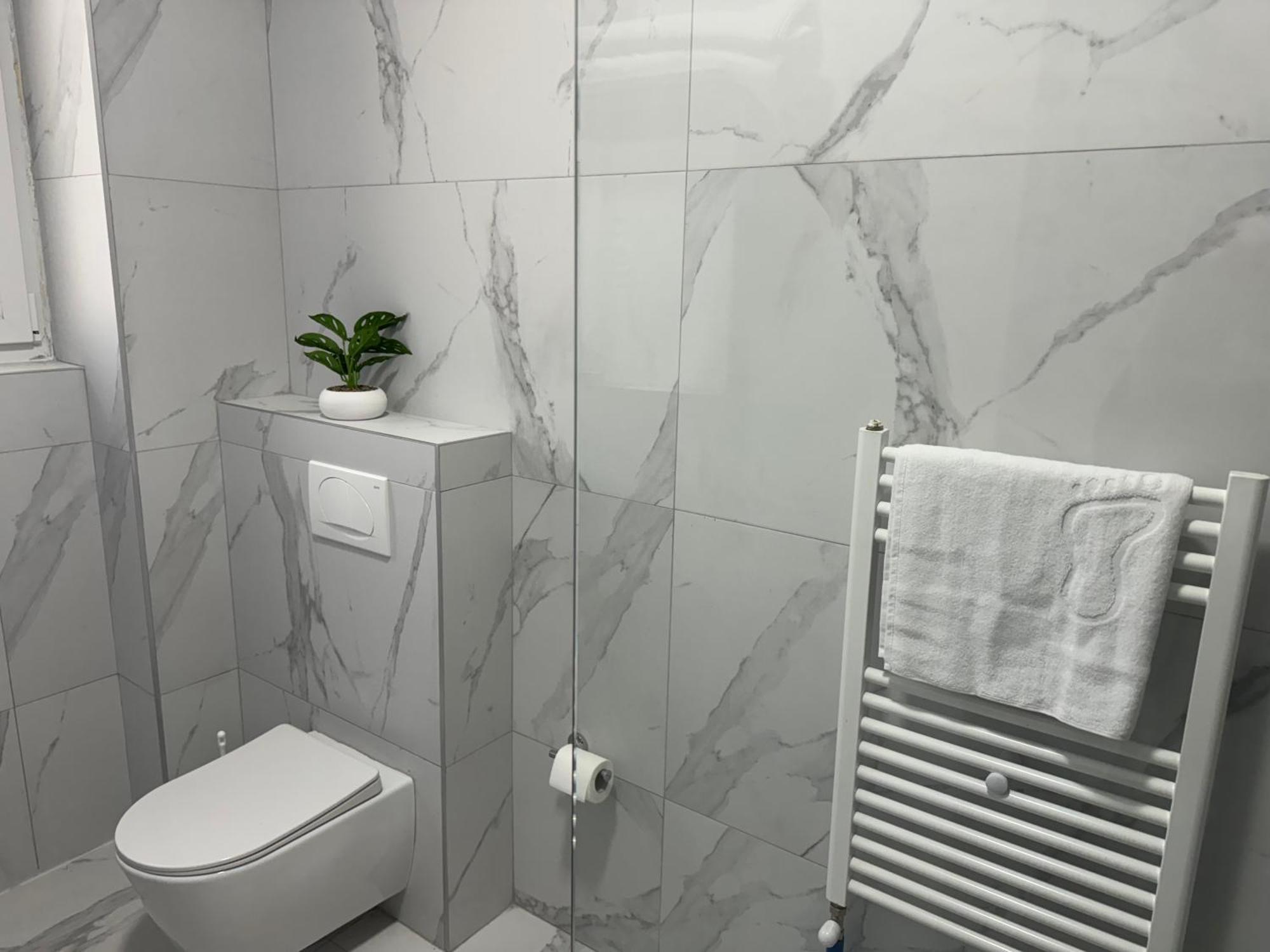 Hotel Le Manoir Gostiwar Zewnętrze zdjęcie
