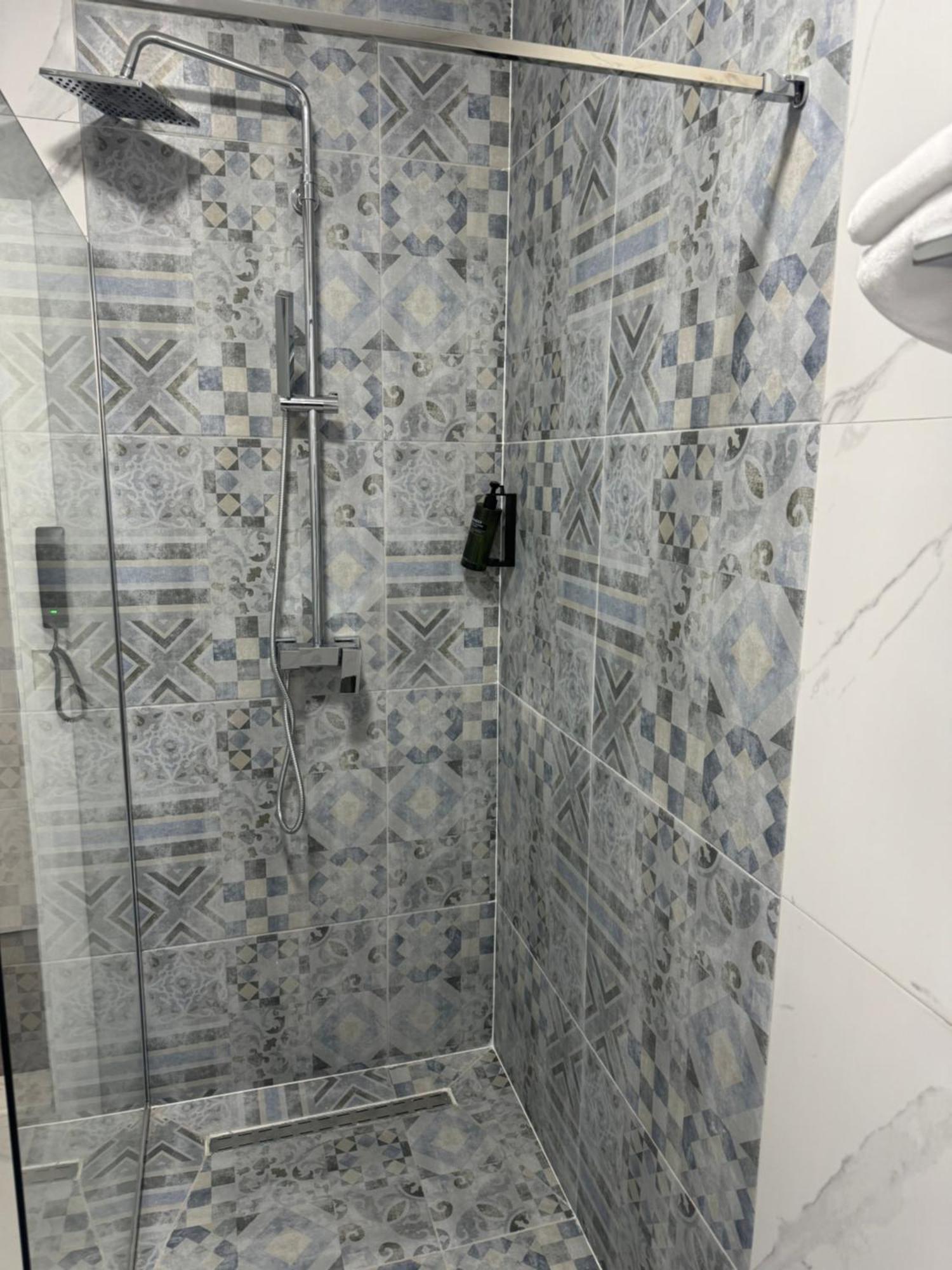 Hotel Le Manoir Gostiwar Zewnętrze zdjęcie
